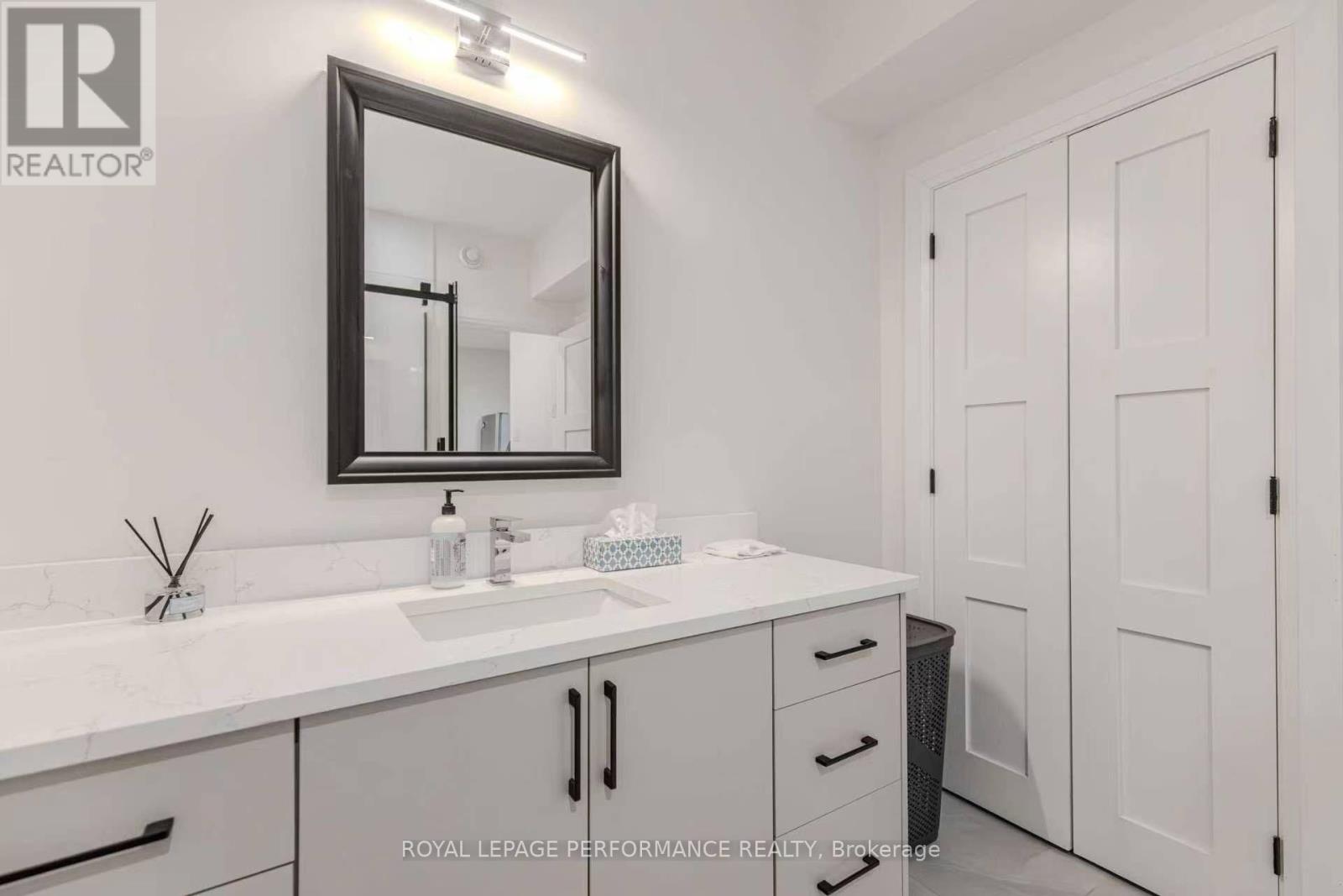 Unit B - 819 Aaron Avenue