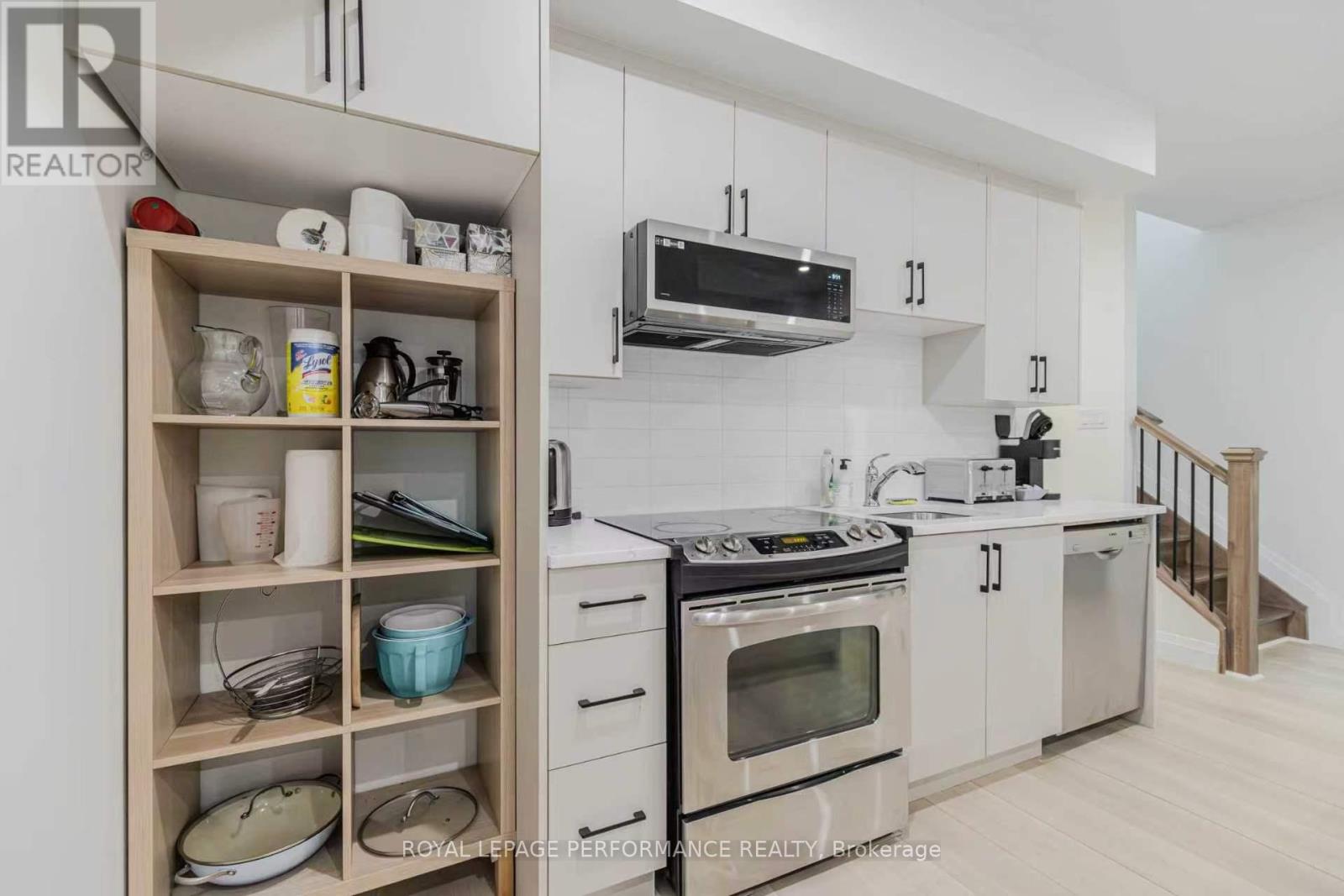Unit B - 819 Aaron Avenue