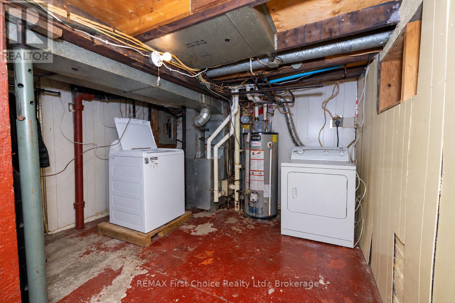 84 PENFOLD STREET - 15