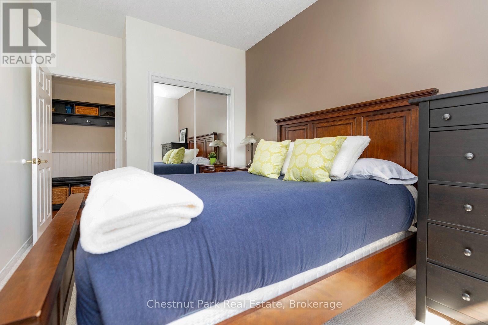 678 Johnston Park Avenue, Collingwood photo 11