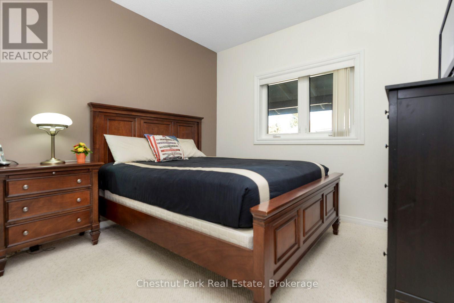 678 Johnston Park Avenue, Collingwood photo 18