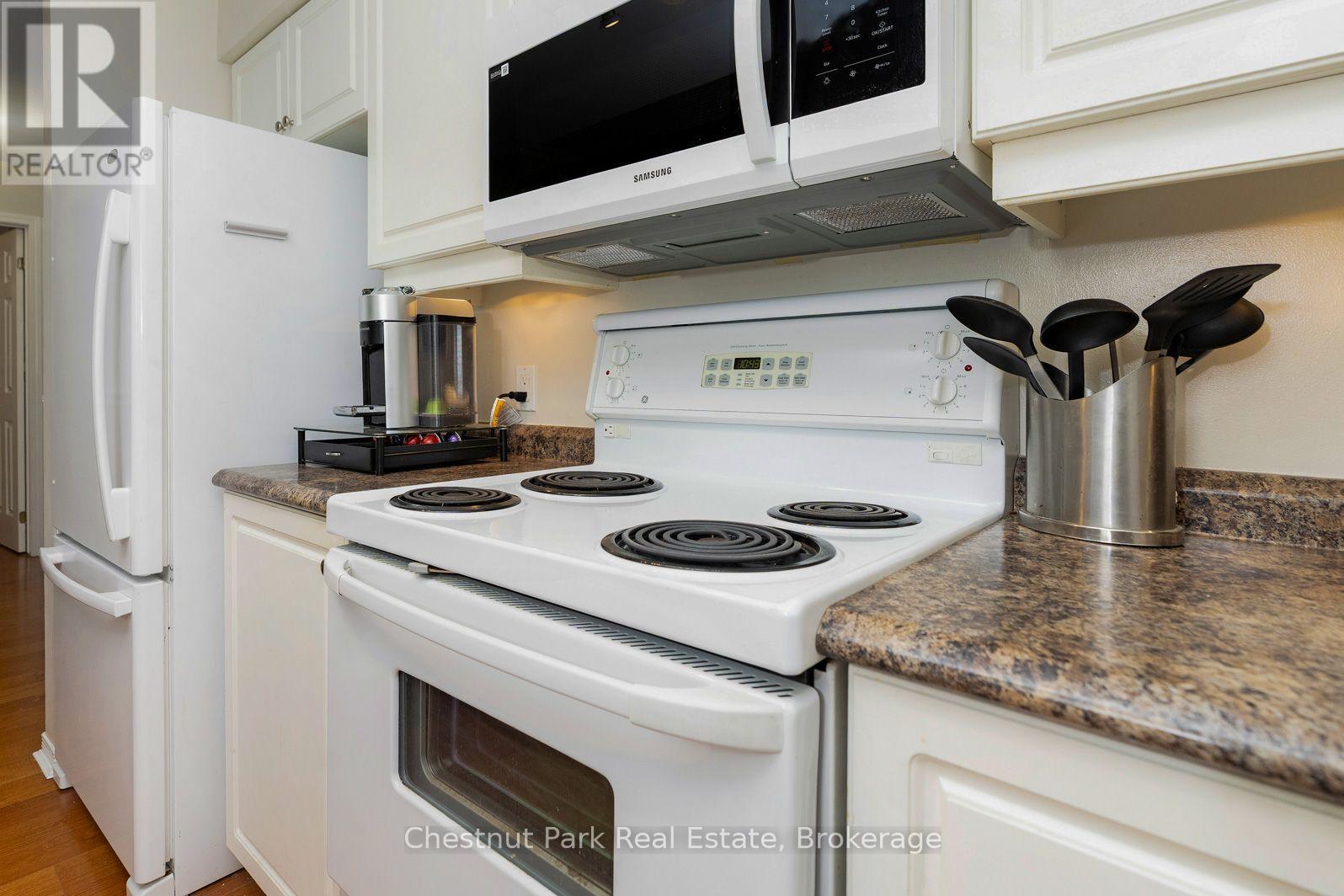 678 Johnston Park Avenue, Collingwood photo 21