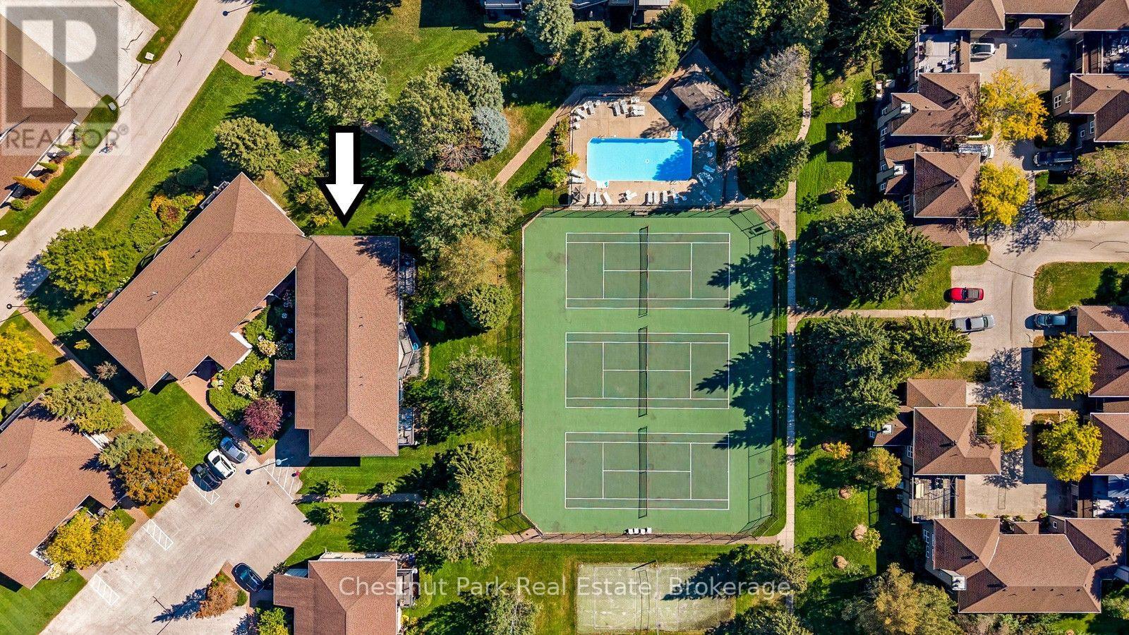 678 Johnston Park Avenue, Collingwood photo 3