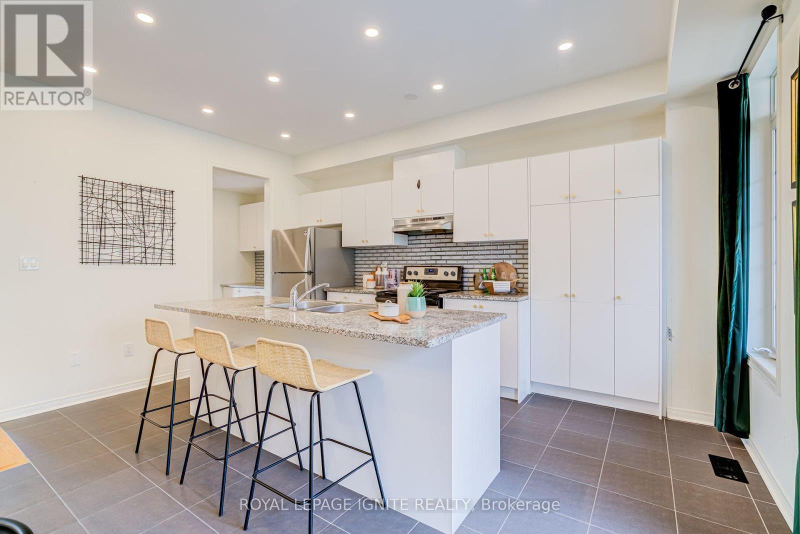 5 Sleeky Lane, Ajax, ON photo 22