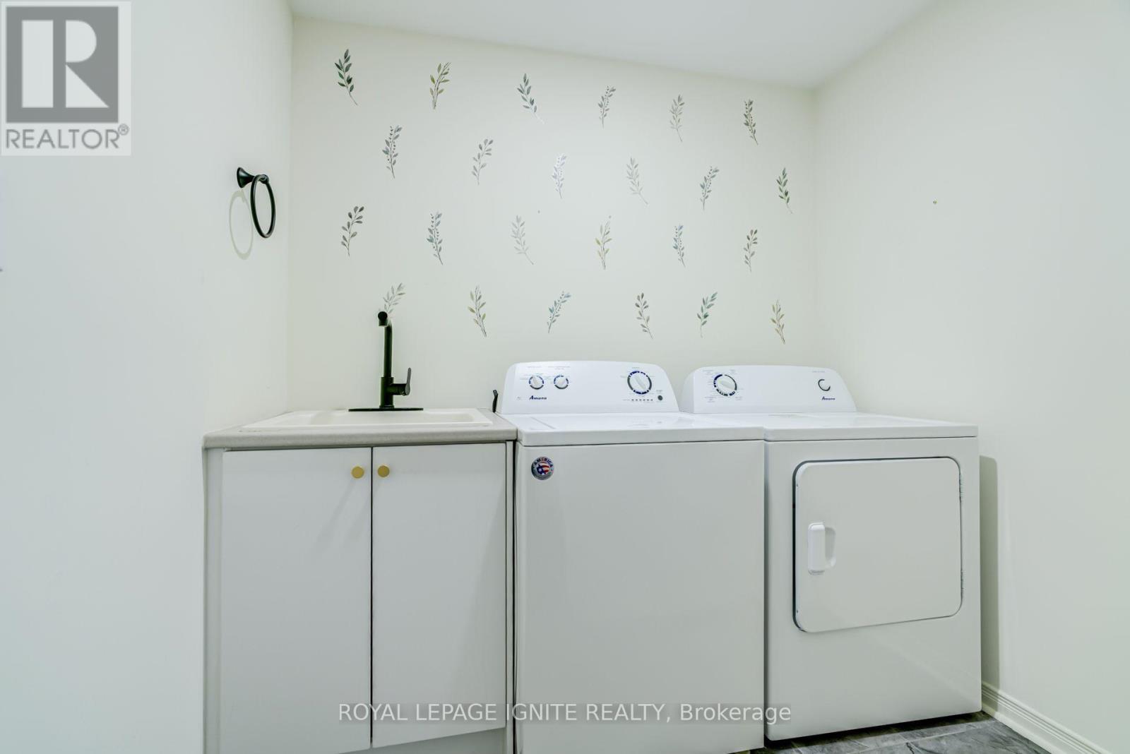 5 Sleeky Lane, Ajax, ON photo 46