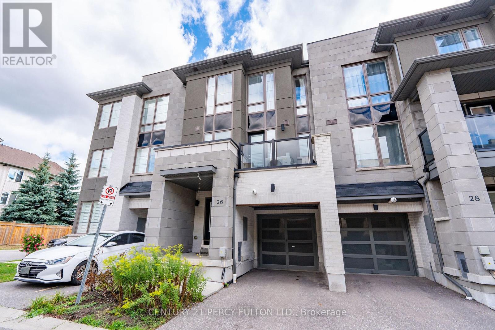 26 Pallock Hill Way, Whitby, ON photo 4