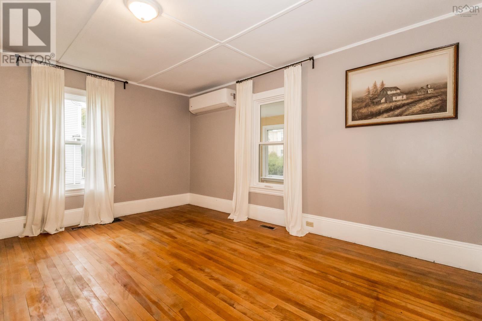 29 Klondyke Street - 9