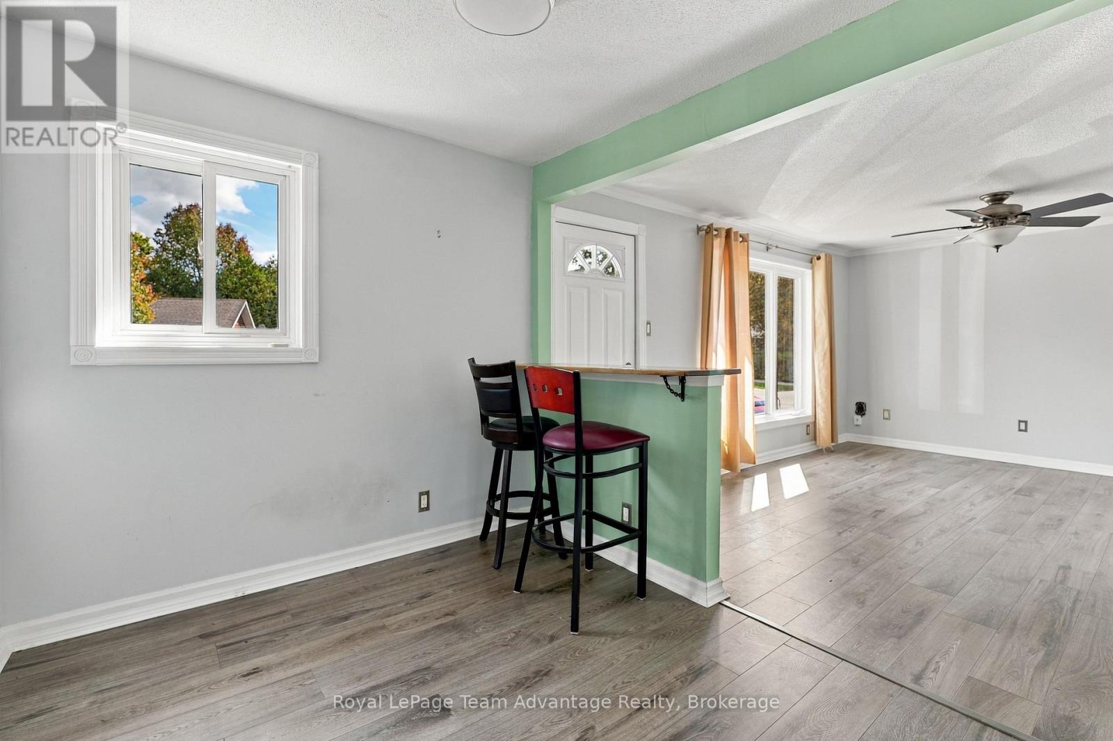 55 HIGHLAND CRESCENT - Image 30