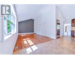 5154 Aurora Road, Whitchurch Stouffville, ON L4A7X4 Photo 8