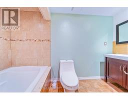 5154 Aurora Road, Whitchurch Stouffville, ON L4A7X4 Photo 24