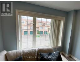 42 - 3020 Cedarglen Gate, Mississauga, ON L5C4S7 Photo 9