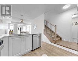 32 Mel Irving Drive, Bradford West Gwillimbury, ON L3Z4P1 Photo 21