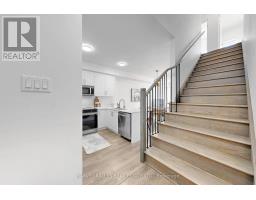32 Mel Irving Drive, Bradford West Gwillimbury, ON L3Z4P1 Photo 25