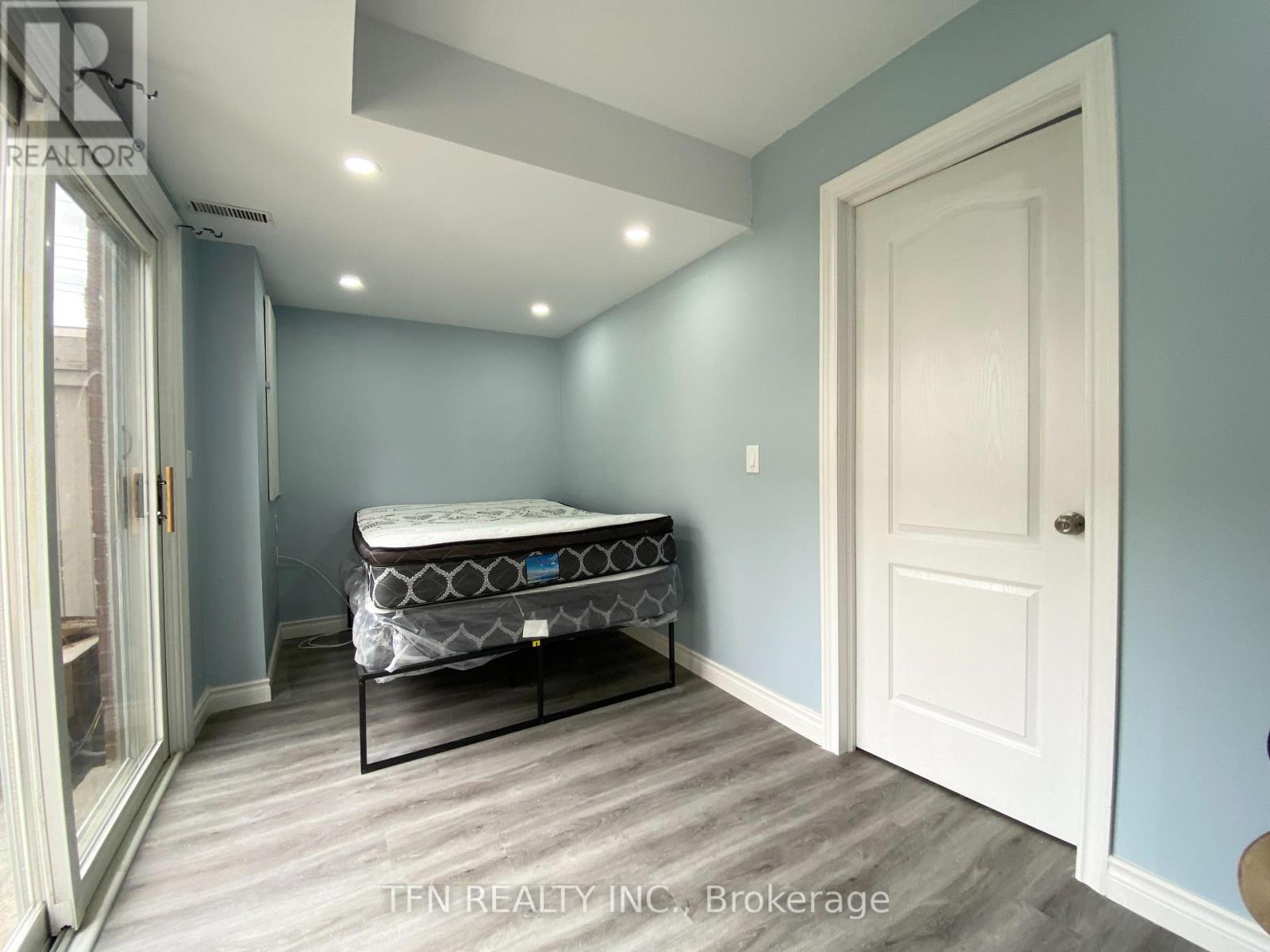 3020 Cedarglen Gate — photo 28