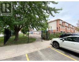 42 - 3020 Cedarglen Gate, Mississauga, ON L5C4S7 Photo 32