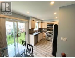 42 - 3020 Cedarglen Gate, Mississauga, ON L5C4S7 Photo 11