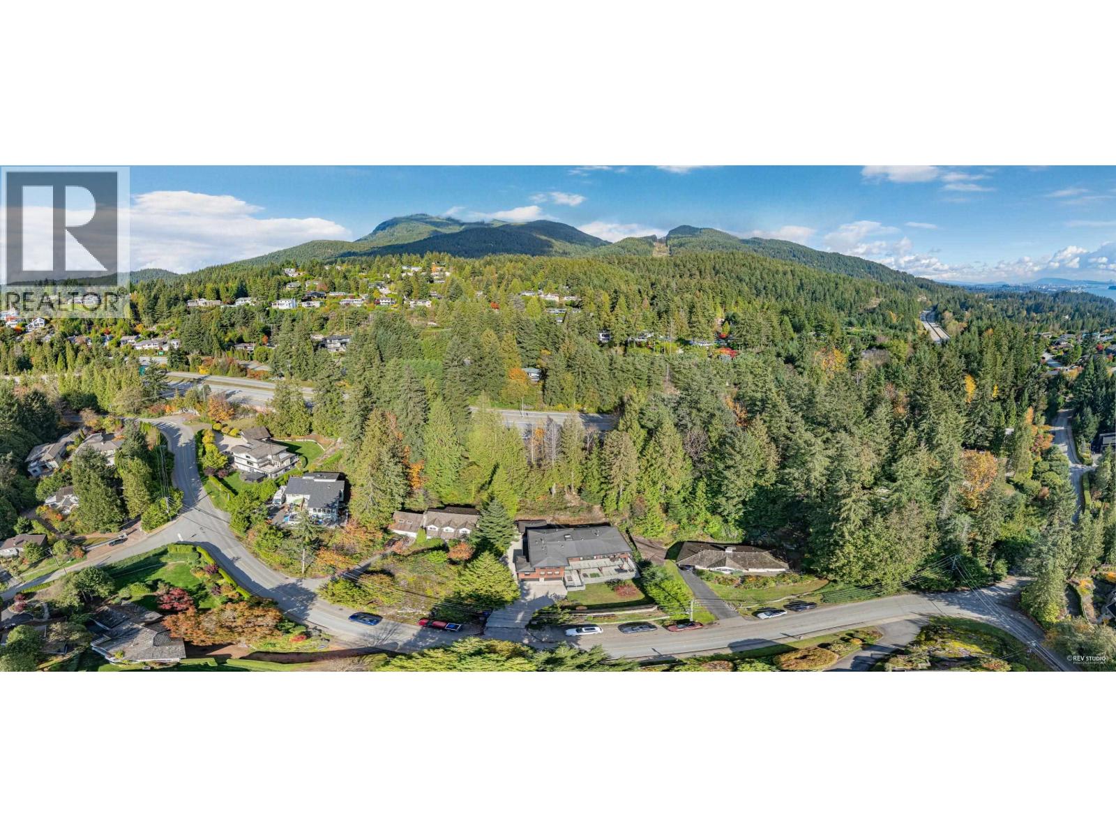 4742 CAULFEILD DRIVE, West Vancouver