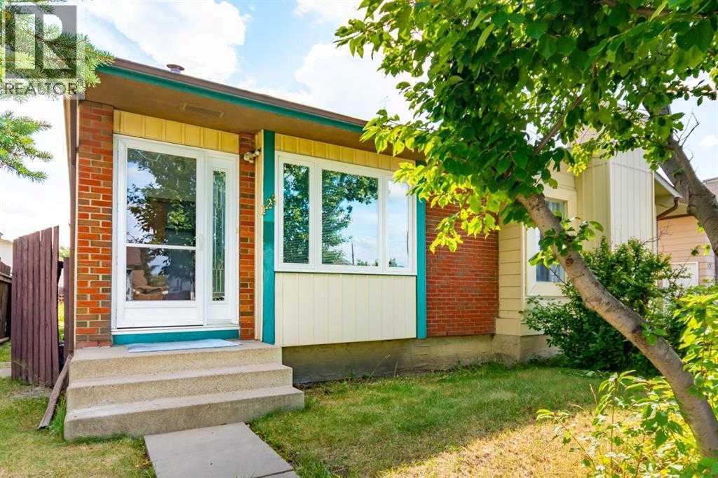 123 Whitworth Way NE - 1
