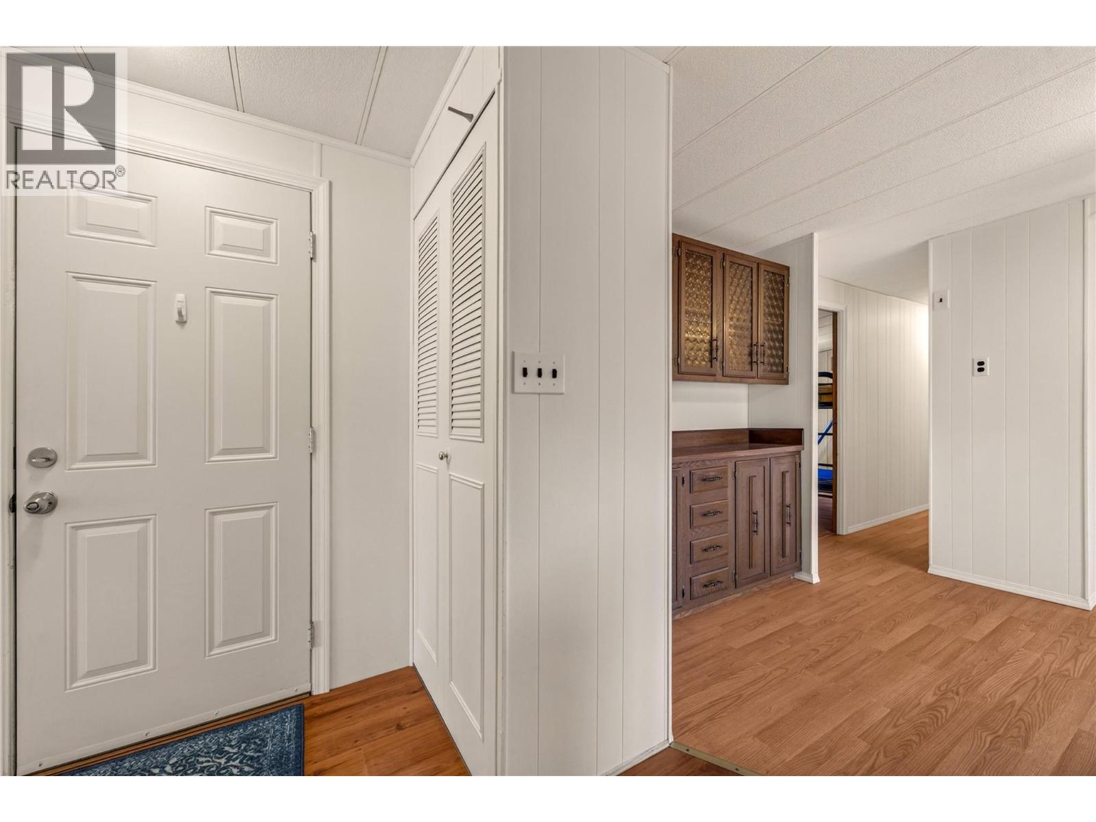 #207 197 Dauphin Avenue - 5