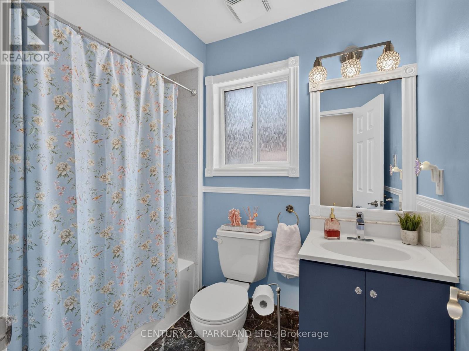 228 Rosemount Avenue, Toronto, ON photo 20