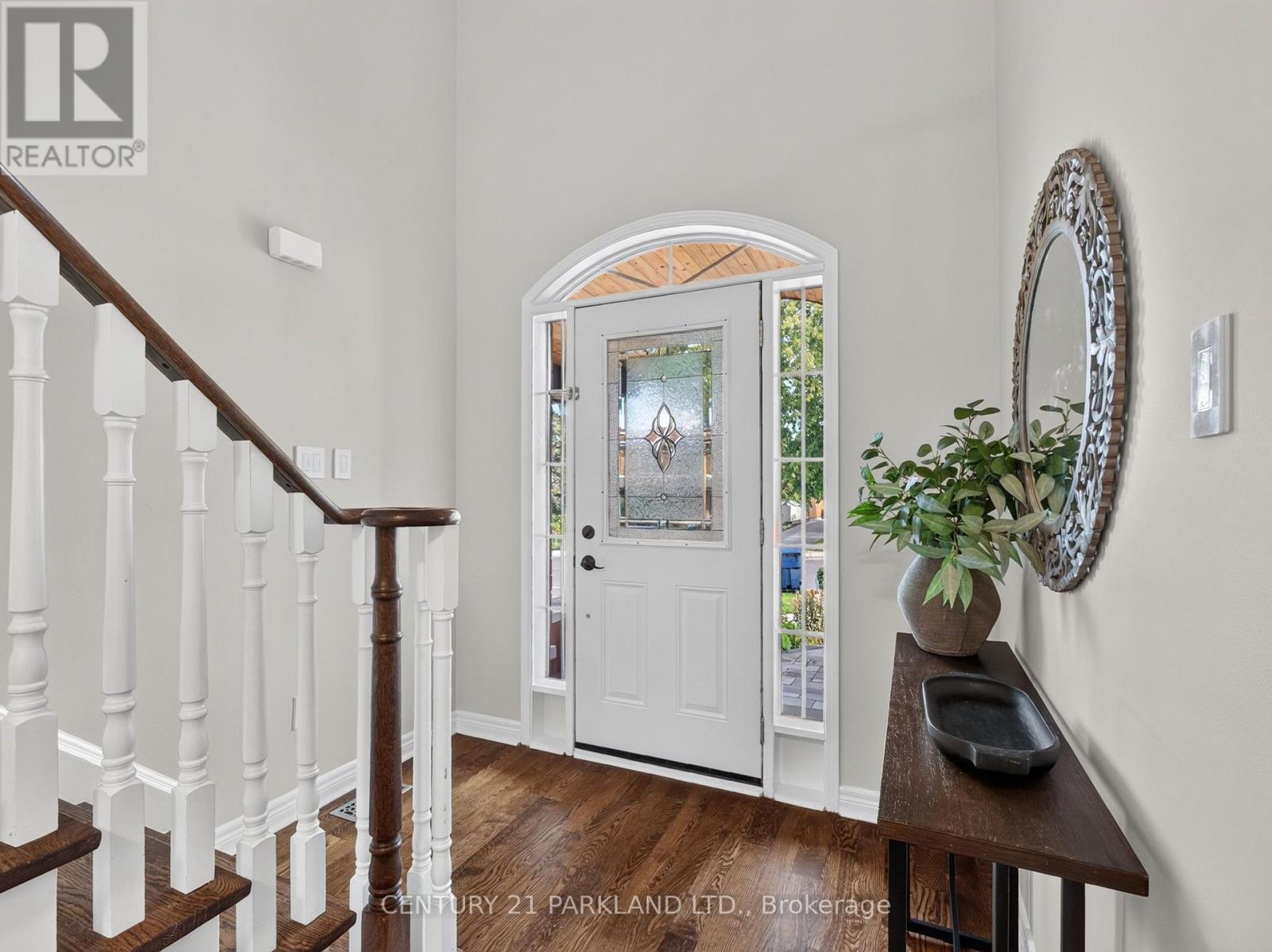 228 Rosemount Avenue, Toronto, ON photo 3