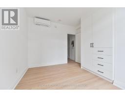 228 Emerson Ave Avenue, Toronto, ON M6H3T6 Photo 7