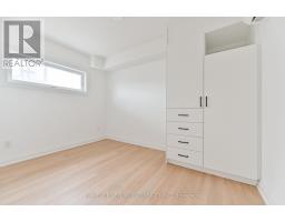 228 Emerson Ave Avenue, Toronto, ON M6H3T6 Photo 8