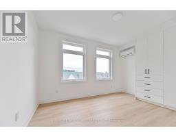 Upper - 228 Emerson Ave Avenue, Toronto, ON M6H3T6 Photo 11