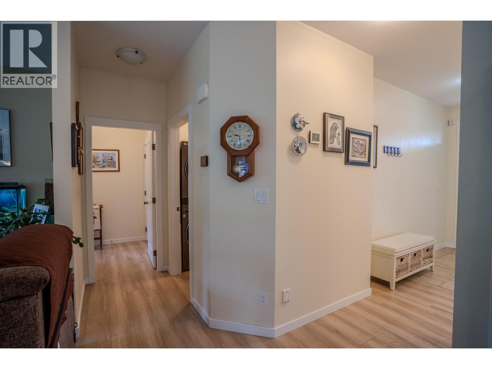 2620 ROSEWOOD Avenue - 15