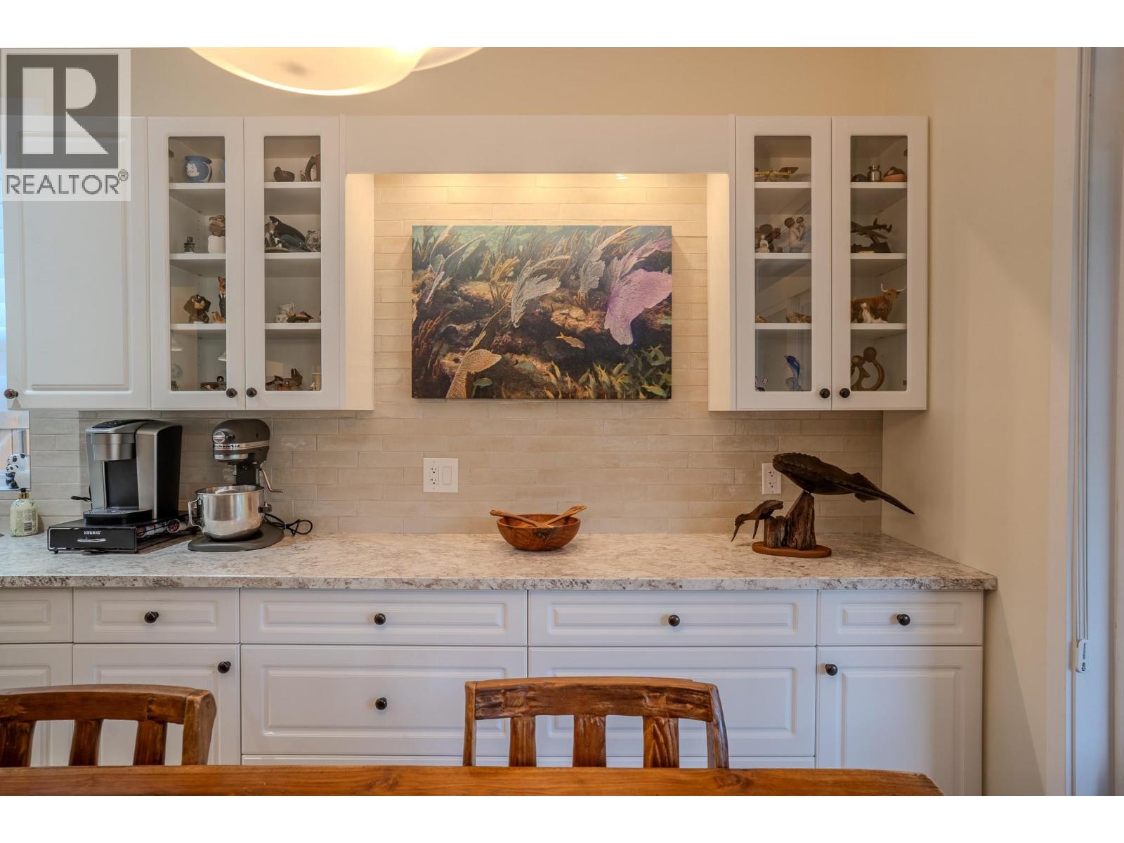 2620 ROSEWOOD Avenue - 2
