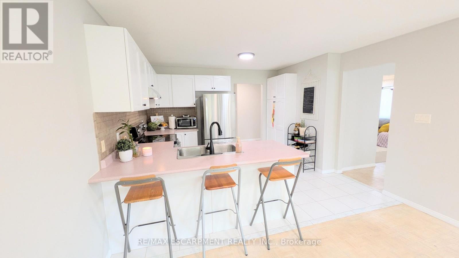 68 Benjamin Drive, Hamilton, ON photo 13