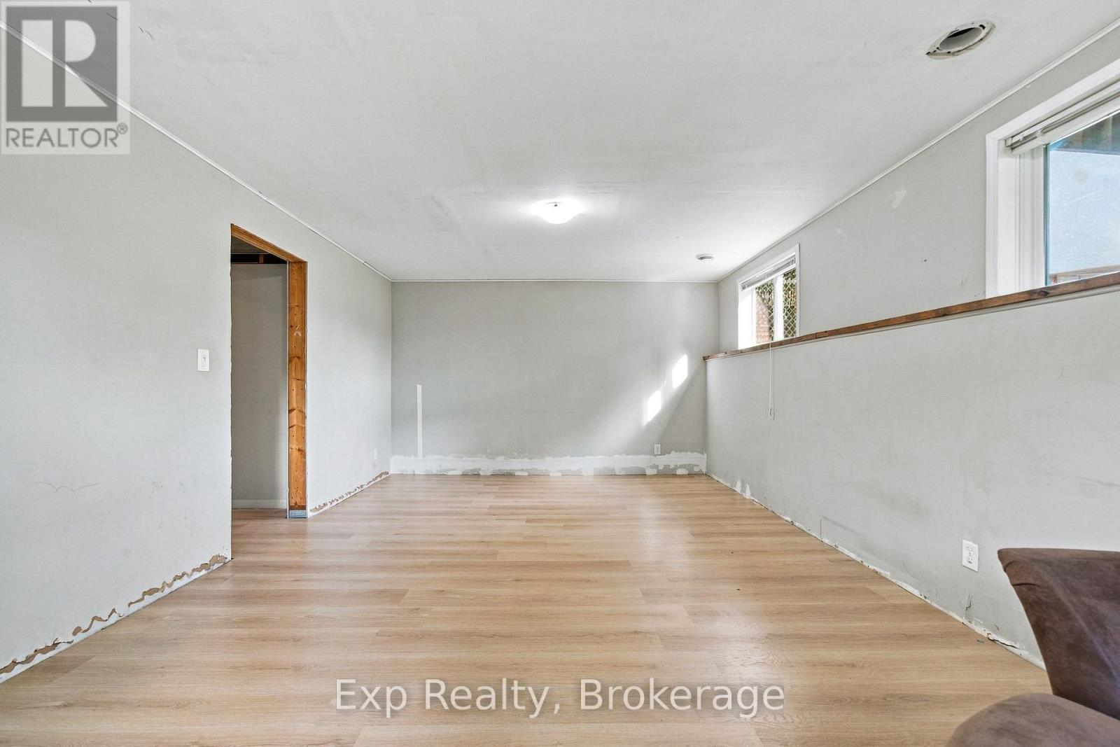 216 BRANT STREET - Image 29