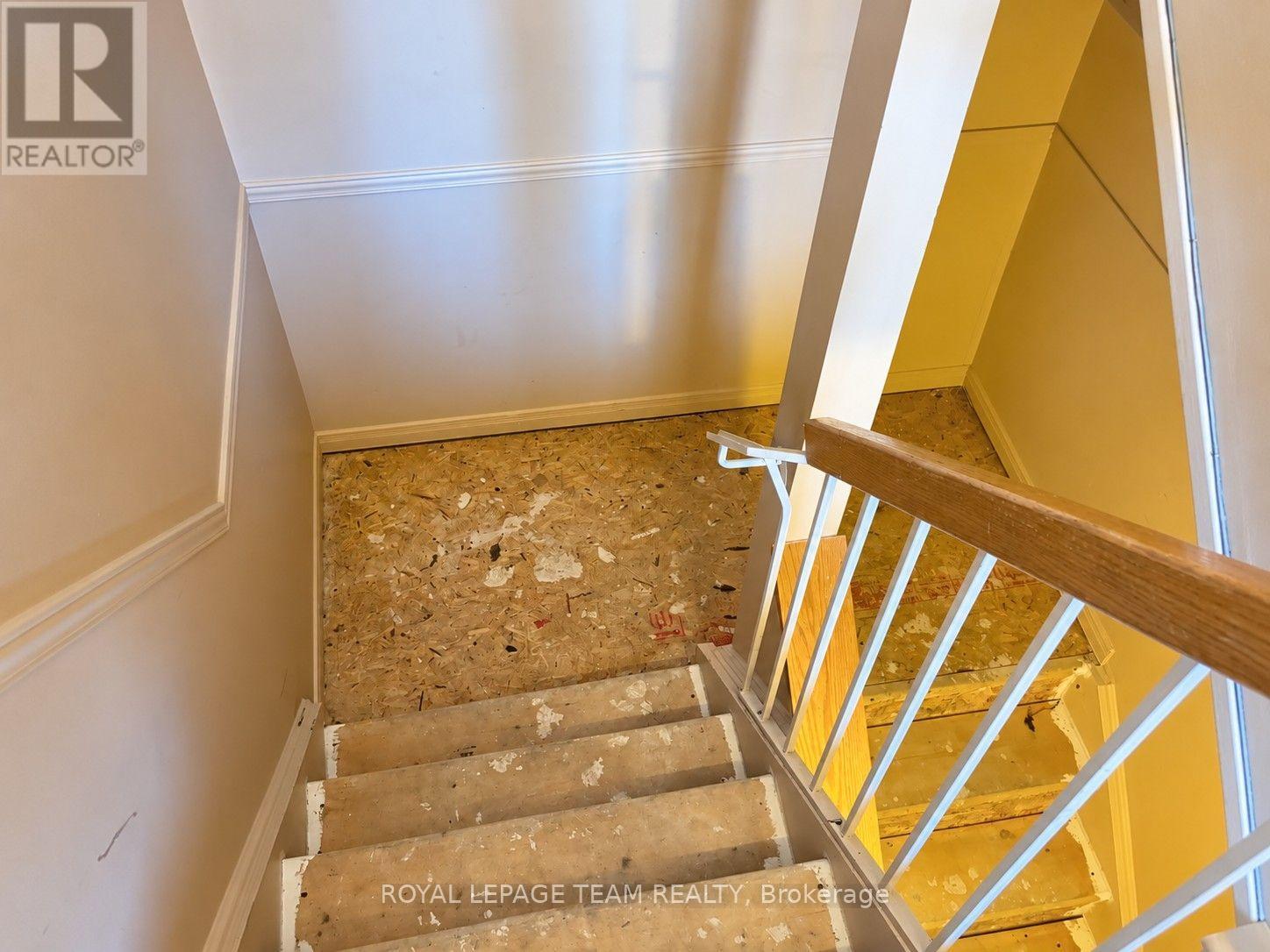 #201 455 CANTEVAL TERRACE - 24
