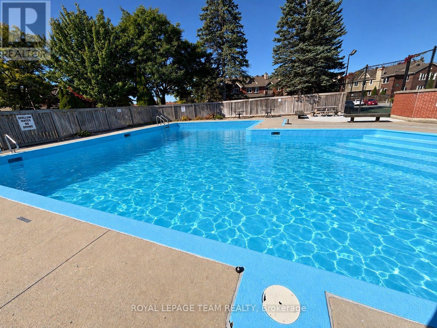 #201 455 CANTEVAL TERRACE - 35