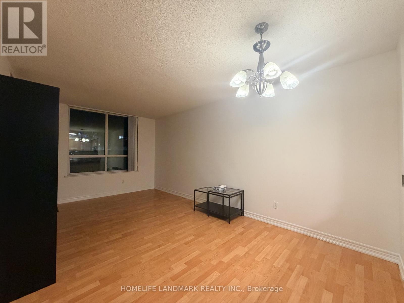 18 Parkview Avenue — photo 7
