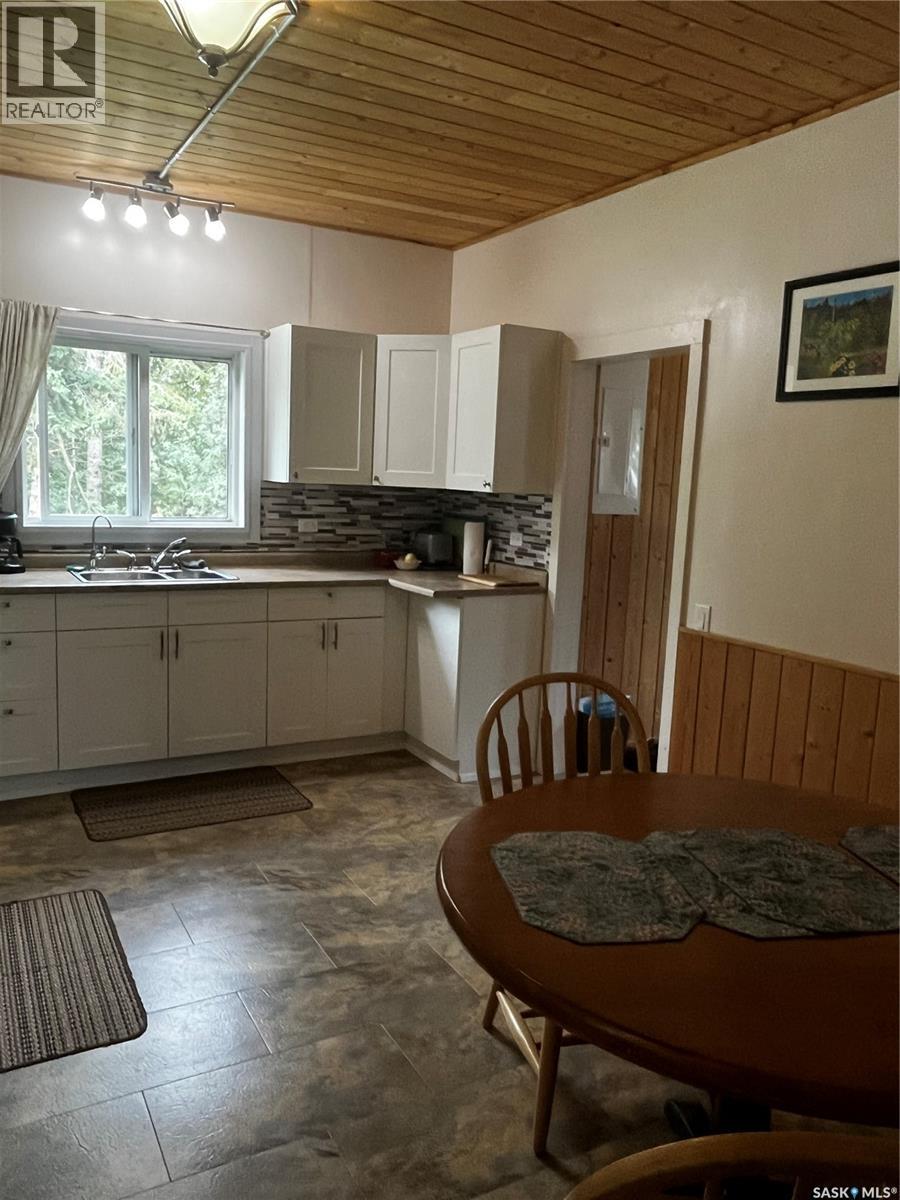 Bildstein Acreage - Image 6