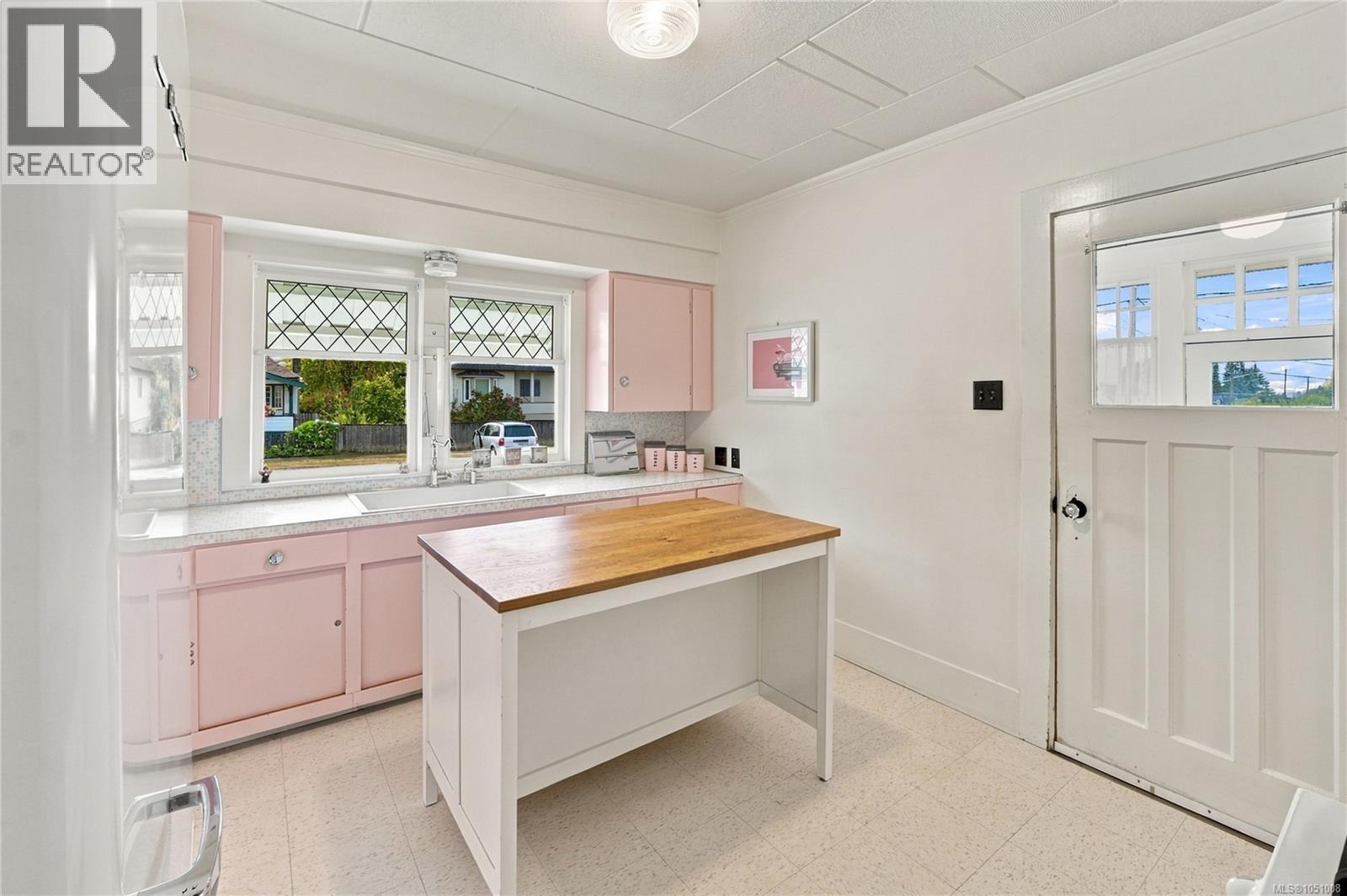 432 Buller St - Image 14