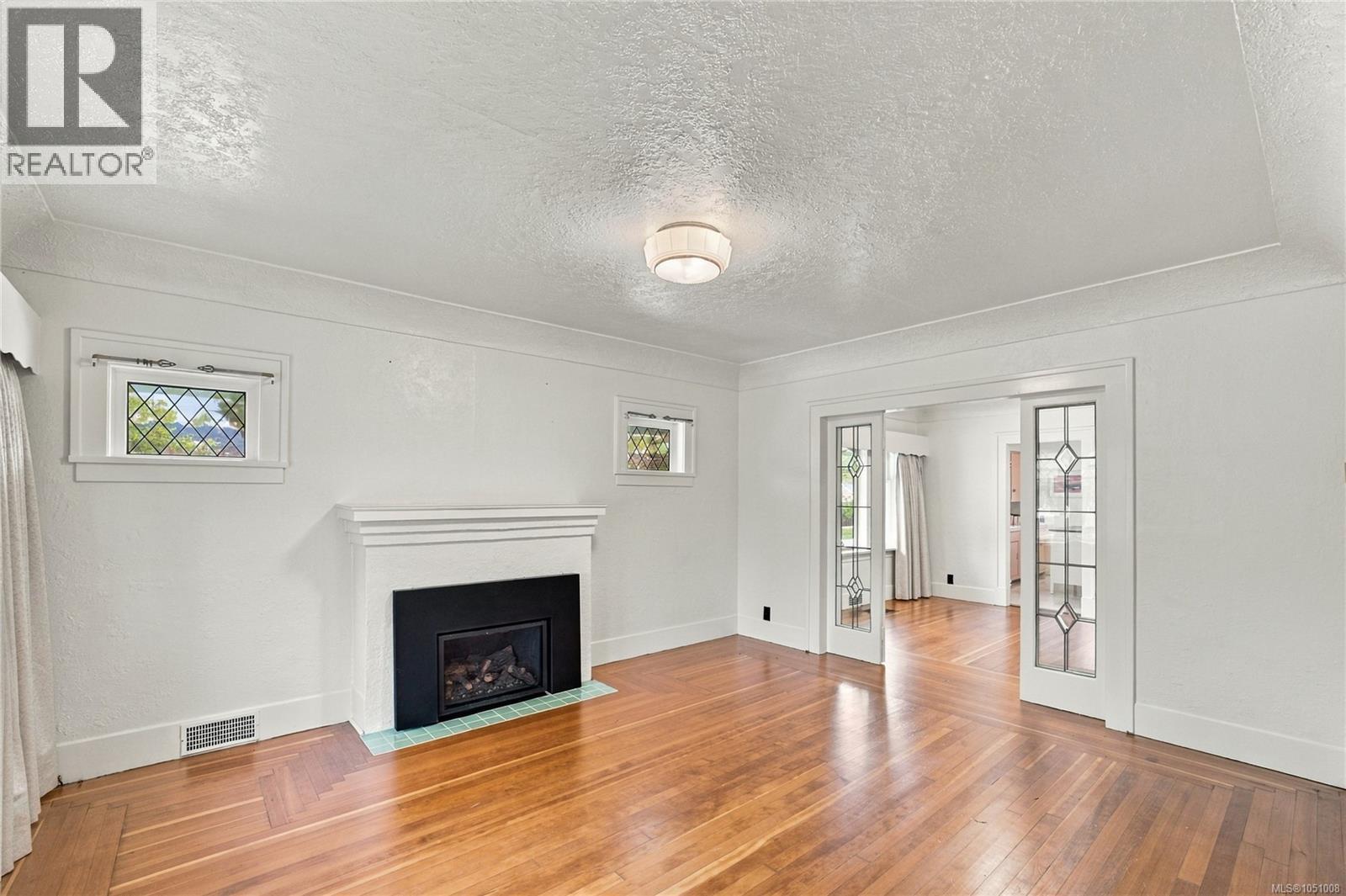 432 Buller St - Image 6