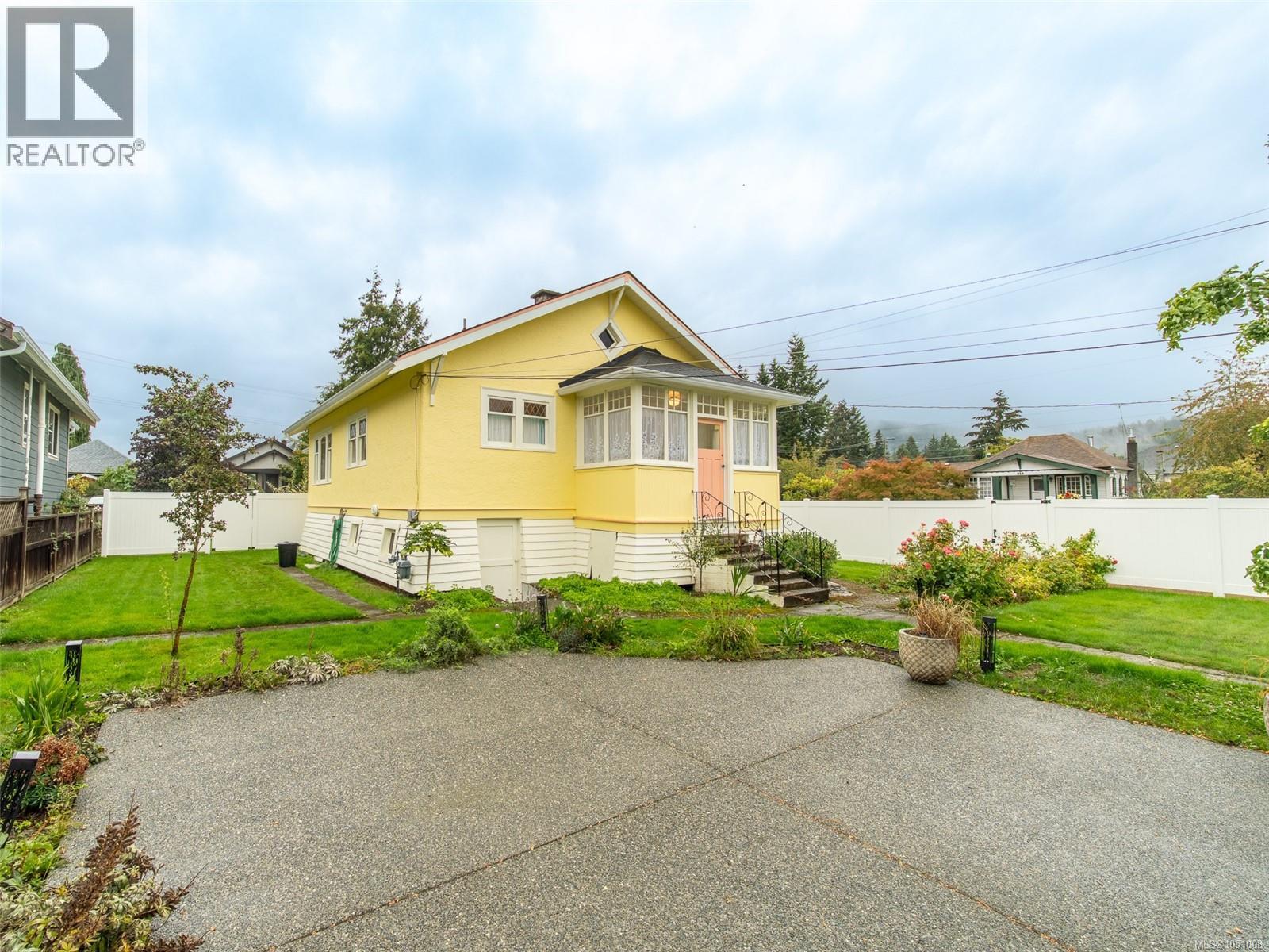 432 Buller St - Image 4