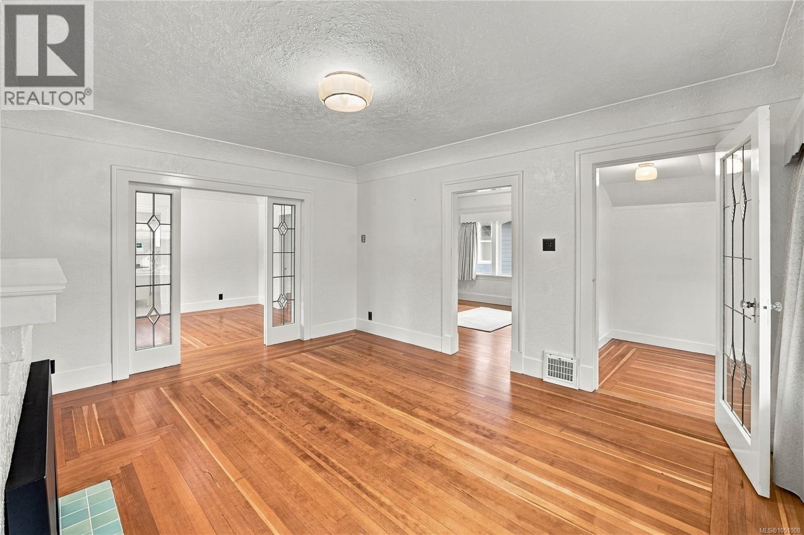 432 Buller St - Image 10