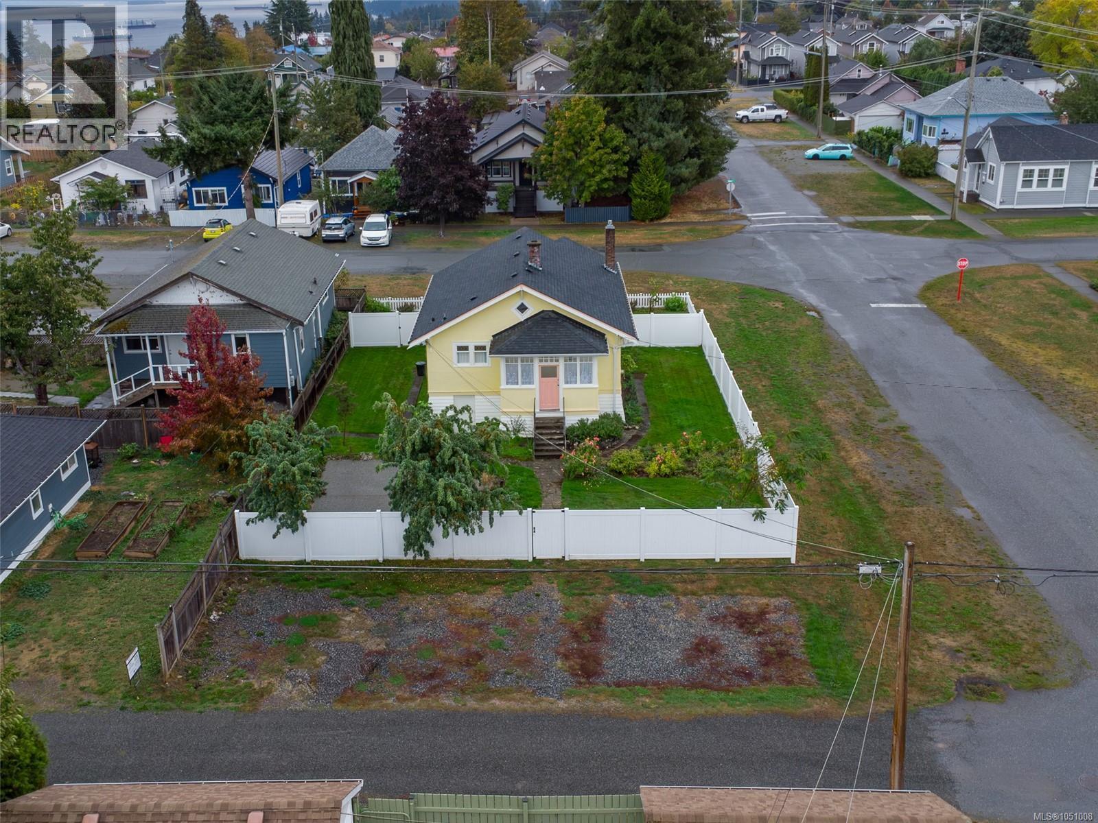 432 Buller St - 23