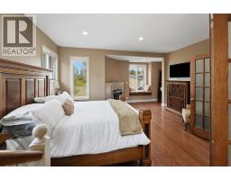 Bedroom - 32, 28364 Township Road 384, Rural Red Deer County, AB T4S2B5 Photo 20