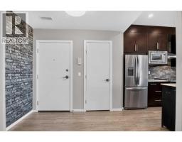 203, 315 Redstone Walk NE - photo 4