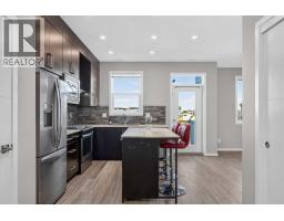 203, 315 Redstone Walk NE - photo 3