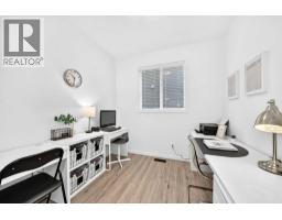 17 Masters Terrace SE - photo 11