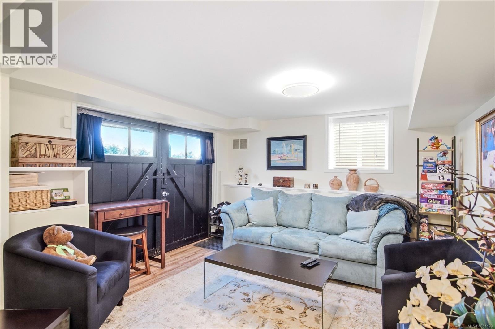 663 Maple St - 24