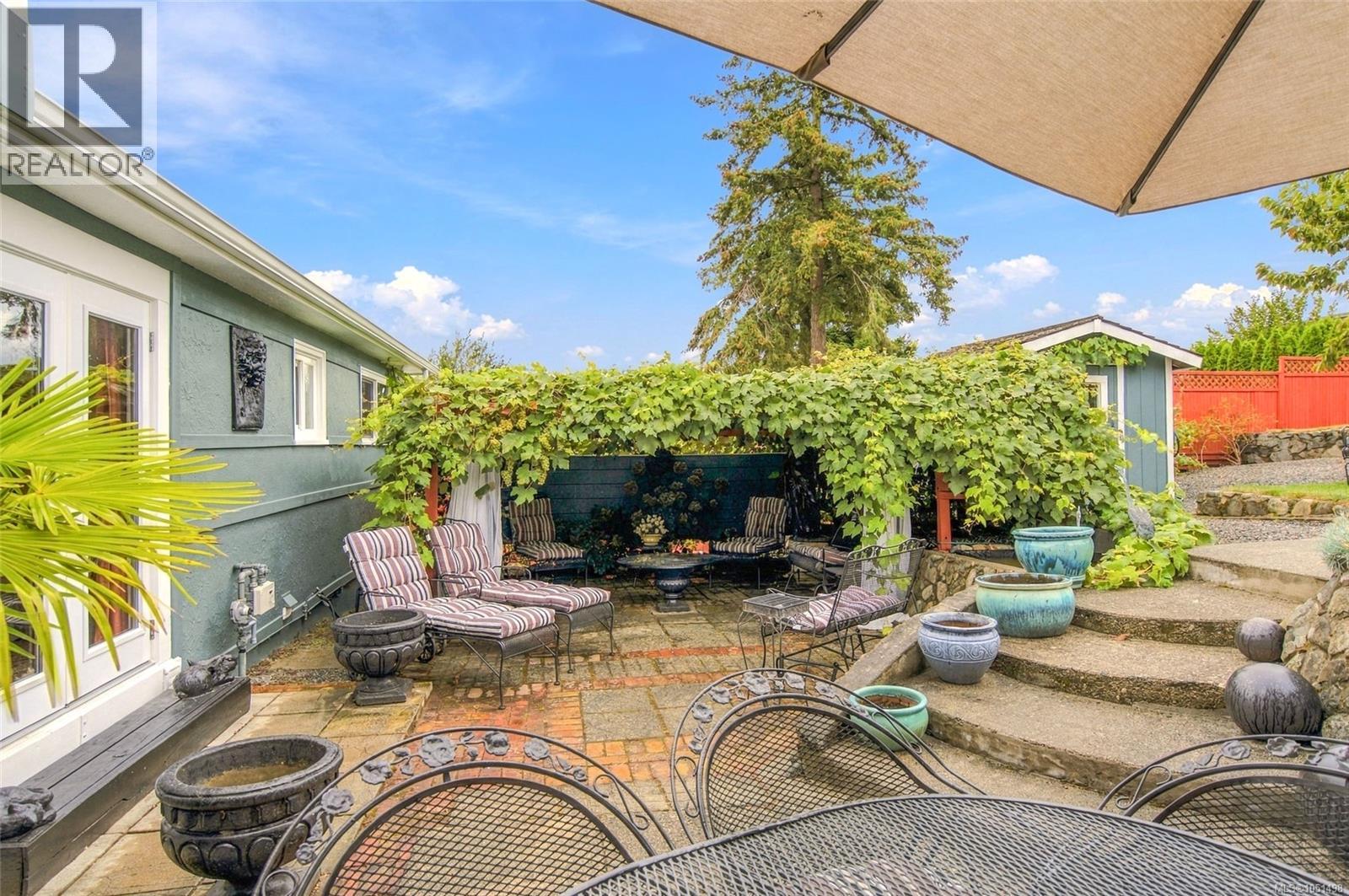 663 Maple St - 14