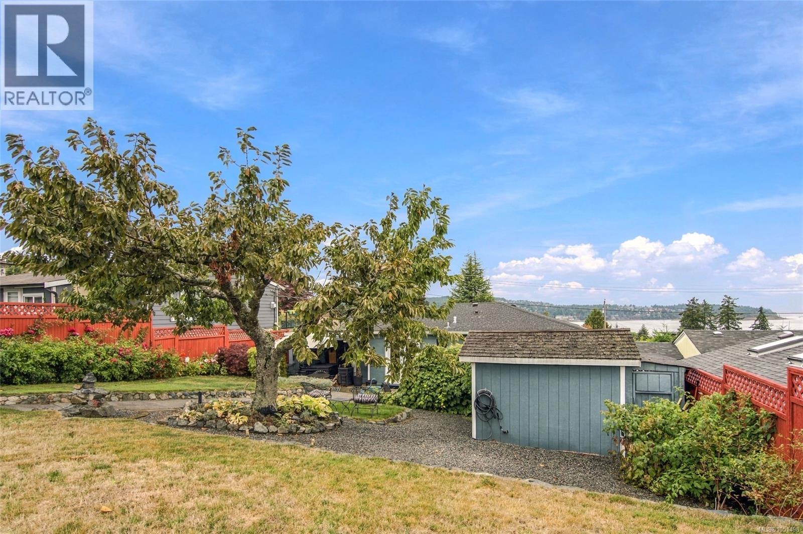 663 Maple St - 43