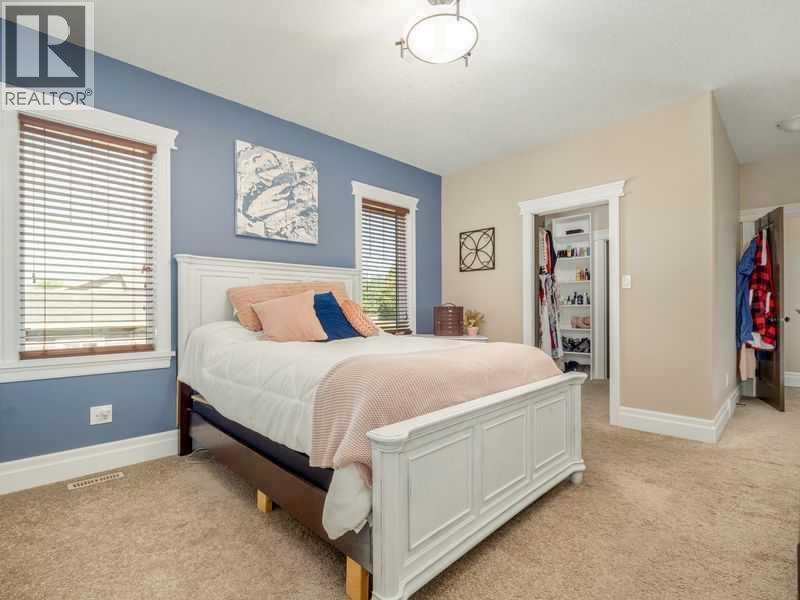 521 12 Ave W - Image 7