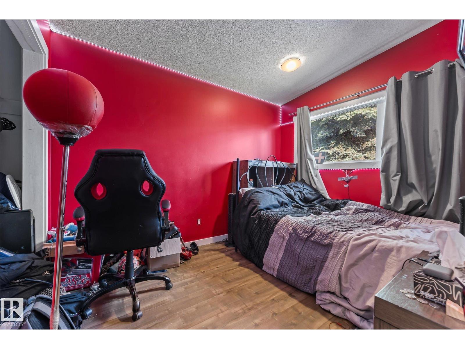 7308 149 AV NW - 18